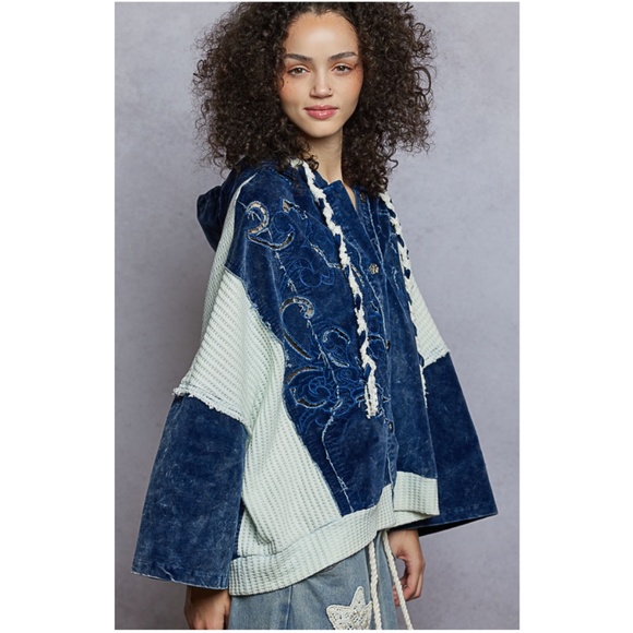 POL Mineral Wash Blue Laser Cut Button Down Loose Fit Hoodie Top - Picture 3 of 3